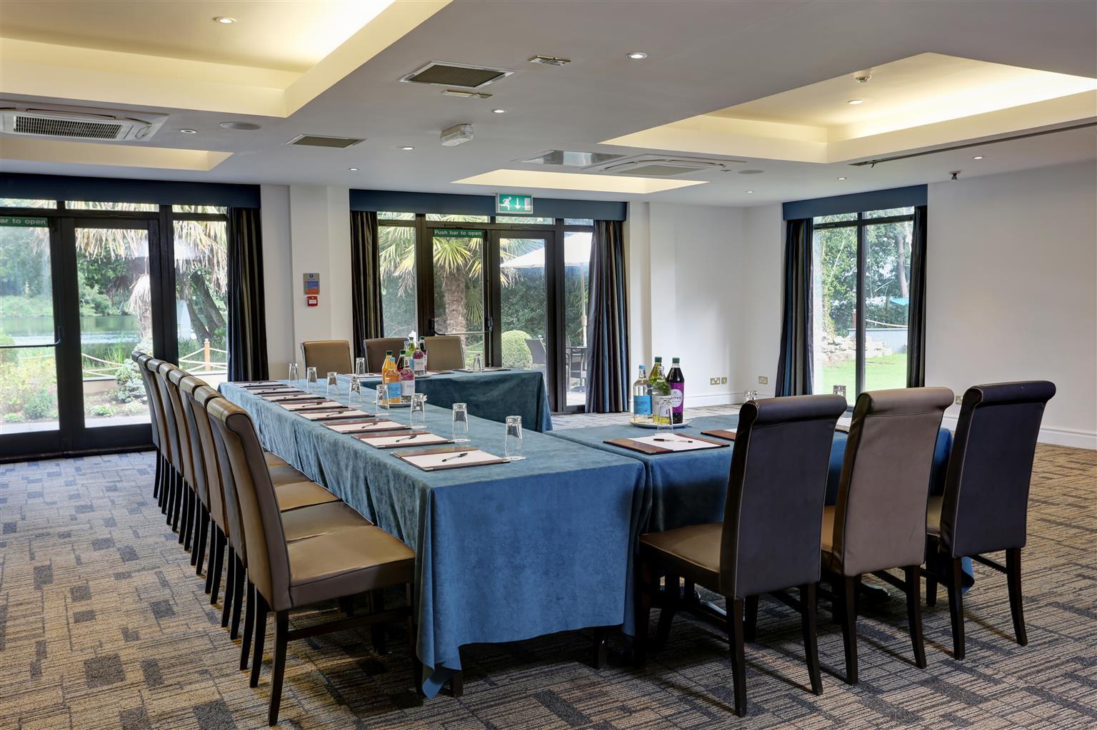Frensham Pond Country House Hotel & Spa ファーナム エクステリア 写真