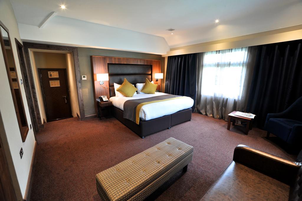 Frensham Pond Country House Hotel & Spa ファーナム エクステリア 写真