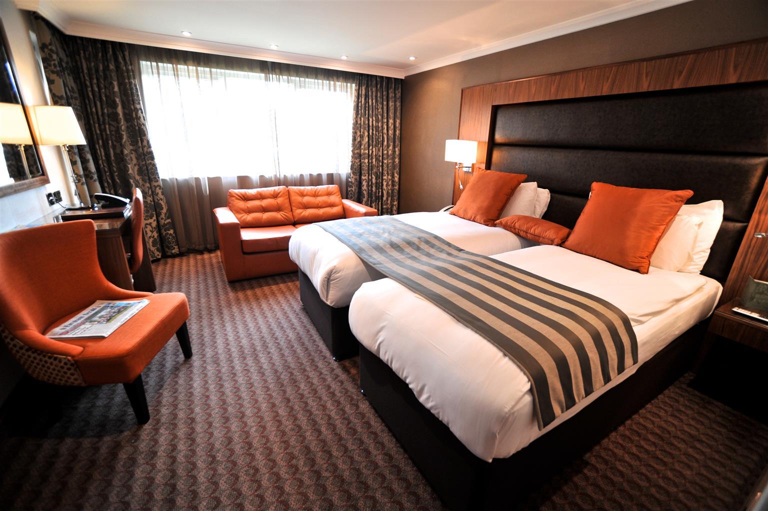 Frensham Pond Country House Hotel & Spa ファーナム エクステリア 写真